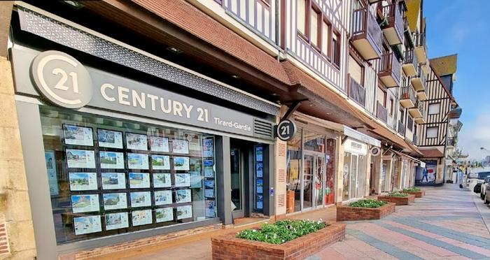 C21 Tirard Gardie Deauville