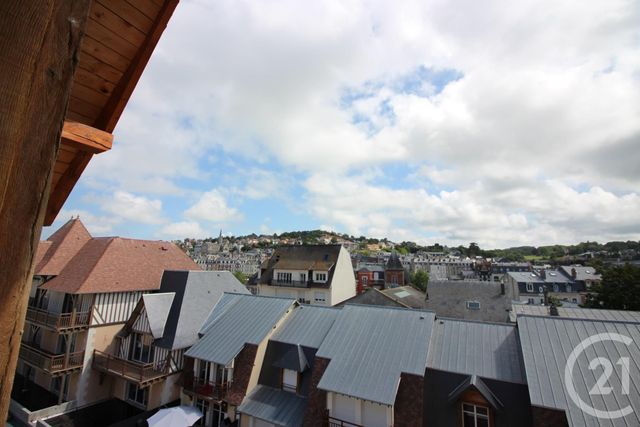 Appartement F2 à vendre - 2 pièces - 35.0 m2 - DEAUVILLE - 14 - BASSE-NORMANDIE - Century 21 Tirard-Gardie Appartement F2 à vendre - 2 pièces - 35.0 m2 - DEAUVILLE - 14 - BASSE-NORMANDIE - Century 21 Tirard-Gardie