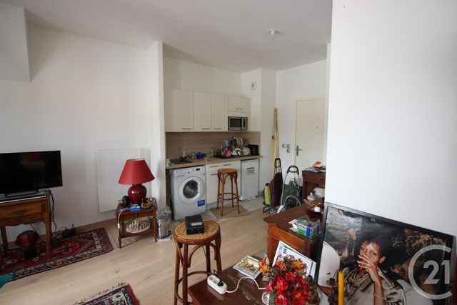 Appartement F2 à vendre - 2 pièces - 35.0 m2 - DEAUVILLE - 14 - BASSE-NORMANDIE - Century 21 Tirard-Gardie Appartement F2 à vendre - 2 pièces - 35.0 m2 - DEAUVILLE - 14 - BASSE-NORMANDIE - Century 21 Tirard-Gardie