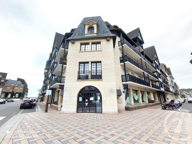 Afficher la photo en grand Appartement F3 à vendre - 3 pièces - 93.0 m2 - DEAUVILLE - 14 - BASSE-NORMANDIE - Century 21 Tirard-Gardie