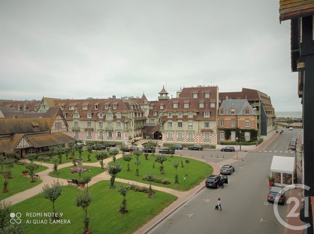 Afficher la photo en grand Appartement F3 à vendre - 3 pièces - 93.0 m2 - DEAUVILLE - 14 - BASSE-NORMANDIE - Century 21 Tirard-Gardie