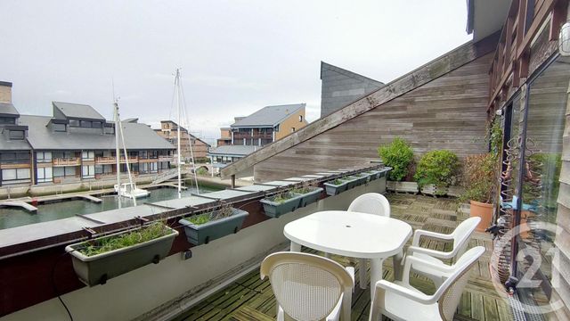 Afficher la photo en grand Appartement F4 à vendre - 4 pièces - 97.0 m2 - DEAUVILLE - 14 - BASSE-NORMANDIE - Century 21 Tirard-Gardie