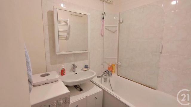 Afficher la photo en grand Appartement F4 à vendre - 4 pièces - 97.0 m2 - DEAUVILLE - 14 - BASSE-NORMANDIE - Century 21 Tirard-Gardie