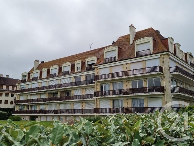 Appartement F1 à vendre - 1 pièce - 31.0 m2 - DEAUVILLE - 14 - BASSE-NORMANDIE - Century 21 Tirard-Gardie Appartement F1 à vendre - 1 pièce - 31.0 m2 - DEAUVILLE - 14 - BASSE-NORMANDIE - Century 21 Tirard-Gardie
