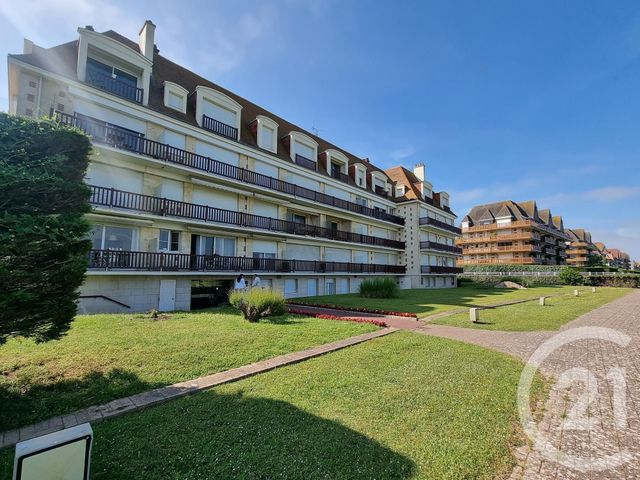 Appartement F1 à vendre - 1 pièce - 31.0 m2 - DEAUVILLE - 14 - BASSE-NORMANDIE - Century 21 Tirard-Gardie Appartement F1 à vendre - 1 pièce - 31.0 m2 - DEAUVILLE - 14 - BASSE-NORMANDIE - Century 21 Tirard-Gardie