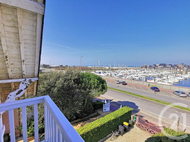 Afficher la photo en grand Appartement F3 à vendre - 3 pièces - 43.2 m2 - DEAUVILLE - 14 - BASSE-NORMANDIE - Century 21 Tirard-Gardie