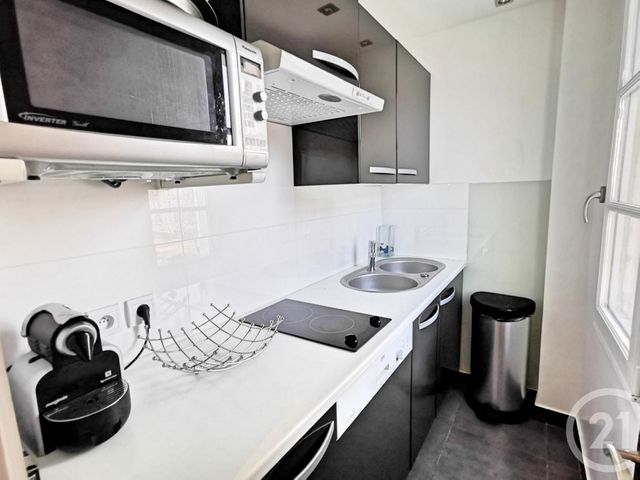 Afficher la photo en grand Appartement F3 à vendre - 3 pièces - 43.2 m2 - DEAUVILLE - 14 - BASSE-NORMANDIE - Century 21 Tirard-Gardie