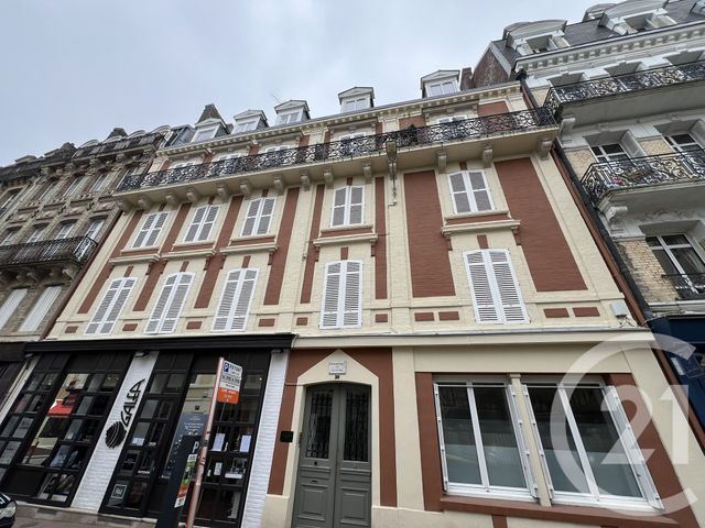 Chambre à vendre - 1 pièce - 8.06 m2 - TROUVILLE SUR MER - 14 - BASSE-NORMANDIE - Century 21 Tirard-Gardie