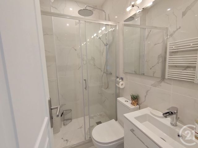 Appartement F2 à vendre - 2 pièces - 30.0 m2 - DEAUVILLE - 14 - BASSE-NORMANDIE - Century 21 Tirard-Gardie Appartement F2 à vendre - 2 pièces - 30.0 m2 - DEAUVILLE - 14 - BASSE-NORMANDIE - Century 21 Tirard-Gardie