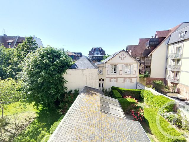 Appartement F2 à vendre - 2 pièces - 30.0 m2 - DEAUVILLE - 14 - BASSE-NORMANDIE - Century 21 Tirard-Gardie Appartement F2 à vendre - 2 pièces - 30.0 m2 - DEAUVILLE - 14 - BASSE-NORMANDIE - Century 21 Tirard-Gardie