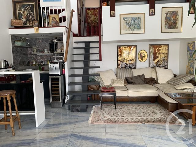 Appartement F5 à vendre - 5 pièces - 78.0 m2 - DEAUVILLE - 14 - BASSE-NORMANDIE - Century 21 Tirard-Gardie Appartement F5 à vendre - 5 pièces - 78.0 m2 - DEAUVILLE - 14 - BASSE-NORMANDIE - Century 21 Tirard-Gardie