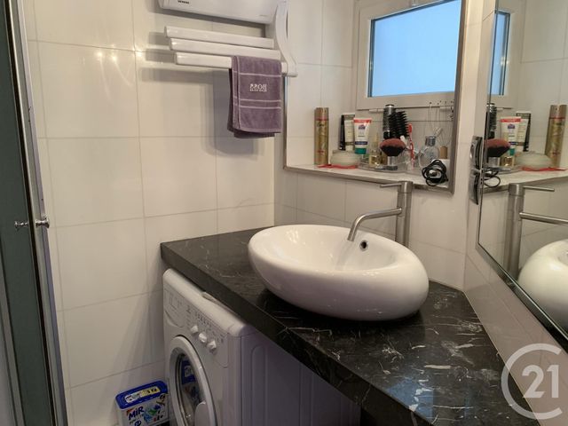 Appartement F5 à vendre - 5 pièces - 78.0 m2 - DEAUVILLE - 14 - BASSE-NORMANDIE - Century 21 Tirard-Gardie Appartement F5 à vendre - 5 pièces - 78.0 m2 - DEAUVILLE - 14 - BASSE-NORMANDIE - Century 21 Tirard-Gardie