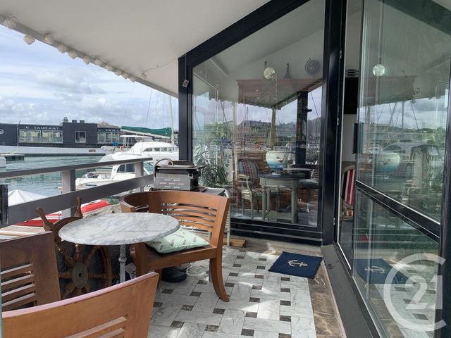 Appartement F5 à vendre - 5 pièces - 78.0 m2 - DEAUVILLE - 14 - BASSE-NORMANDIE - Century 21 Tirard-Gardie Appartement F5 à vendre - 5 pièces - 78.0 m2 - DEAUVILLE - 14 - BASSE-NORMANDIE - Century 21 Tirard-Gardie