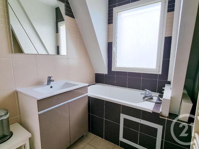 Appartement F3 à vendre - 3 pièces - 54.0 m2 - ST ARNOULT - 14 - BASSE-NORMANDIE - Century 21 Tirard-Gardie Appartement F3 à vendre - 3 pièces - 54.0 m2 - ST ARNOULT - 14 - BASSE-NORMANDIE - Century 21 Tirard-Gardie