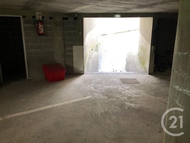 parking à vendre - 11.0 m2 - DEAUVILLE - 14 - BASSE-NORMANDIE - Century 21 Tirard-Gardie parking à vendre - 11.0 m2 - DEAUVILLE - 14 - BASSE-NORMANDIE - Century 21 Tirard-Gardie