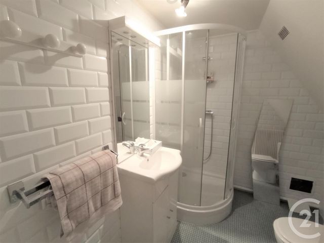 Afficher la photo en grand Appartement F2 à vendre - 2 pièces - 37.39 m2 - TOURGEVILLE - 14 - BASSE-NORMANDIE - Century 21 Tirard-Gardie