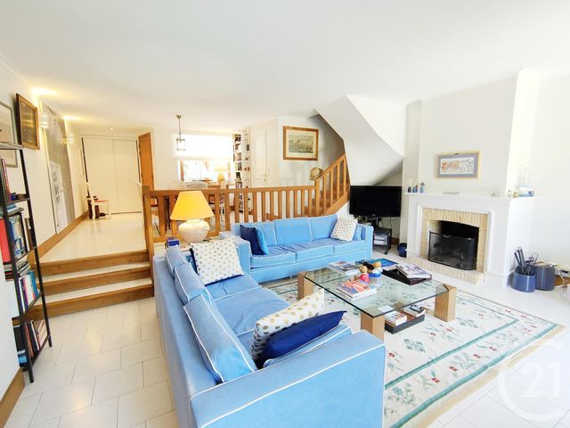 Afficher la photo en grand Appartement F5 à vendre - 5 pièces - 110.0 m2 - TOURGEVILLE - 14 - BASSE-NORMANDIE - Century 21 Tirard-Gardie