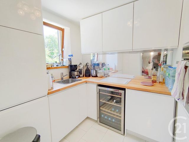 Afficher la photo en grand Appartement F5 à vendre - 5 pièces - 110.0 m2 - TOURGEVILLE - 14 - BASSE-NORMANDIE - Century 21 Tirard-Gardie