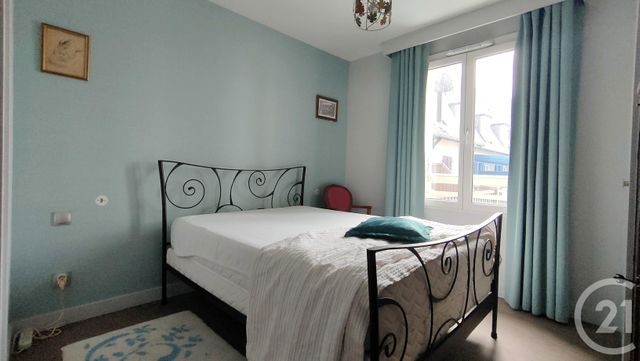 Afficher la photo en grand Appartement F4 à vendre - 4 pièces - 88.29 m2 - DEAUVILLE - 14 - BASSE-NORMANDIE - Century 21 Tirard-Gardie