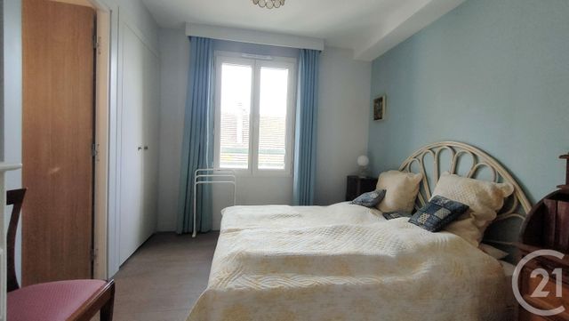 Afficher la photo en grand Appartement F4 à vendre - 4 pièces - 88.29 m2 - DEAUVILLE - 14 - BASSE-NORMANDIE - Century 21 Tirard-Gardie