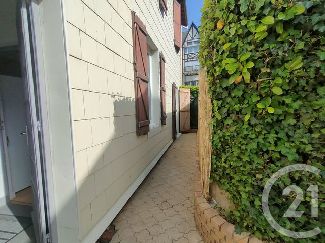 Appartement F1 à vendre - 1 pièce - 26.52 m2 - DEAUVILLE - 14 - BASSE-NORMANDIE - Century 21 Tirard-Gardie