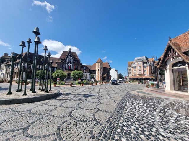 Appartement F4 à vendre - 4 pièces - 88.49 m2 - DEAUVILLE - 14 - BASSE-NORMANDIE - Century 21 Tirard-Gardie