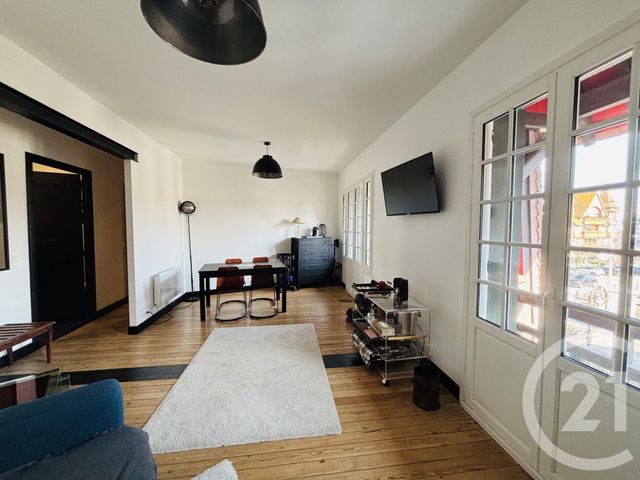 Appartement F7 à vendre - 6 pièces - 91.25 m2 - DEAUVILLE - 14 - BASSE-NORMANDIE - Century 21 Tirard-Gardie