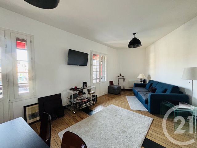 Appartement F7 à vendre - 6 pièces - 91.25 m2 - DEAUVILLE - 14 - BASSE-NORMANDIE - Century 21 Tirard-Gardie