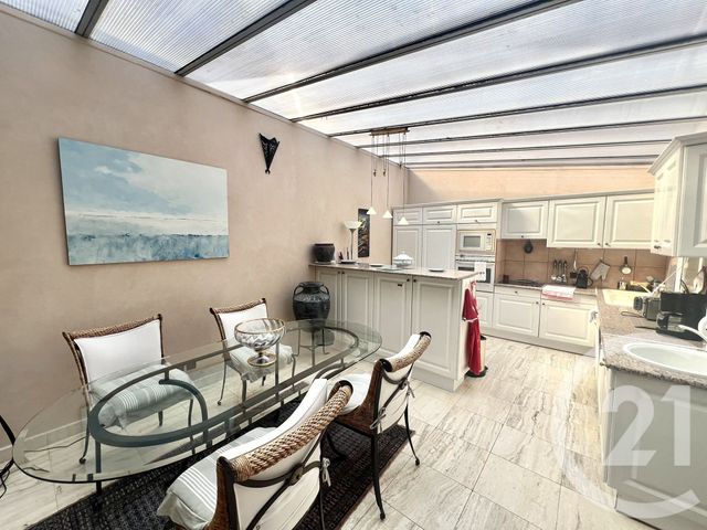 Appartement F4 à vendre - 4 pièces - 94.46 m2 - DEAUVILLE - 14 - BASSE-NORMANDIE - Century 21 Tirard-Gardie