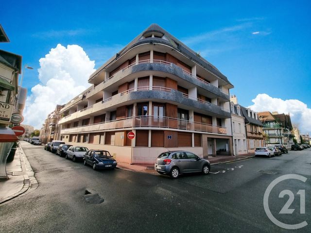 Studio à vendre - 1 pièce - 34.2 m2 - DEAUVILLE - 14 - BASSE-NORMANDIE - Century 21 Tirard-Gardie