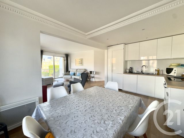 Appartement F4 à vendre - 4 pièces - 93.12 m2 - DEAUVILLE - 14 - BASSE-NORMANDIE - Century 21 Tirard-Gardie