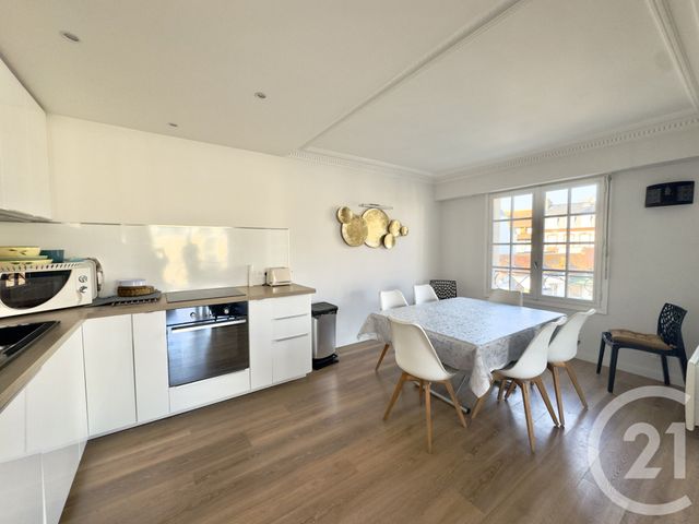 Appartement F4 à vendre - 4 pièces - 93.12 m2 - DEAUVILLE - 14 - BASSE-NORMANDIE - Century 21 Tirard-Gardie