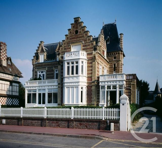 Appartement F6 à vendre - 6 pièces - 131.17 m2 - DEAUVILLE - 14 - BASSE-NORMANDIE - Century 21 Tirard-Gardie