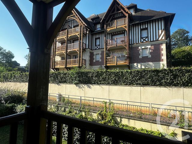 Afficher la photo en grand Appartement F3 à vendre - 3 pièces - 59.73 m2 - DEAUVILLE - 14 - BASSE-NORMANDIE - Century 21 Tirard-Gardie