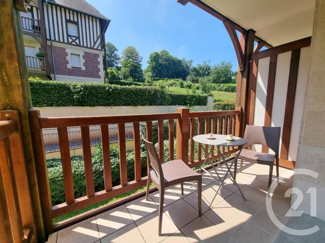Afficher la photo en grand Appartement F3 à vendre - 3 pièces - 59.73 m2 - DEAUVILLE - 14 - BASSE-NORMANDIE - Century 21 Tirard-Gardie