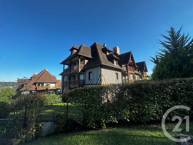 Afficher la photo en grand Appartement F3 à vendre - 3 pièces - 59.73 m2 - DEAUVILLE - 14 - BASSE-NORMANDIE - Century 21 Tirard-Gardie