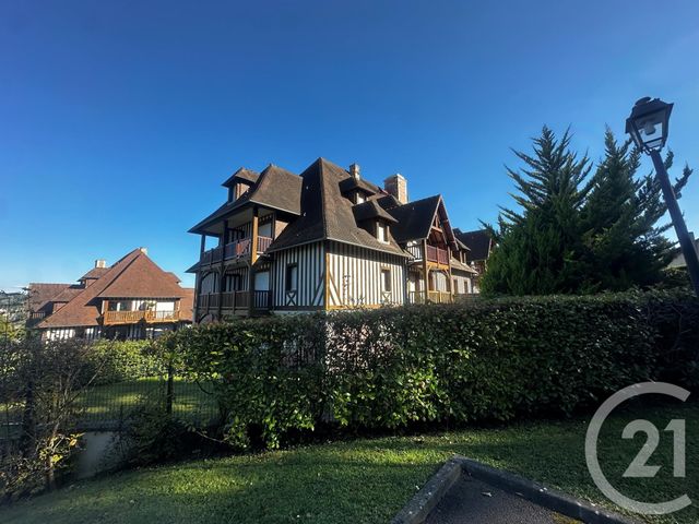 Afficher la photo en grand Appartement F3 à vendre - 3 pièces - 59.73 m2 - DEAUVILLE - 14 - BASSE-NORMANDIE - Century 21 Tirard-Gardie