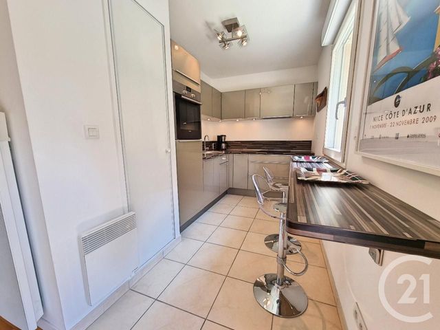 Afficher la photo en grand Appartement F3 à vendre - 3 pièces - 59.73 m2 - DEAUVILLE - 14 - BASSE-NORMANDIE - Century 21 Tirard-Gardie