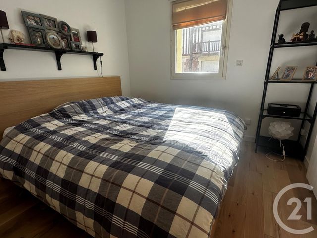 Afficher la photo en grand Appartement F3 à vendre - 3 pièces - 59.73 m2 - DEAUVILLE - 14 - BASSE-NORMANDIE - Century 21 Tirard-Gardie