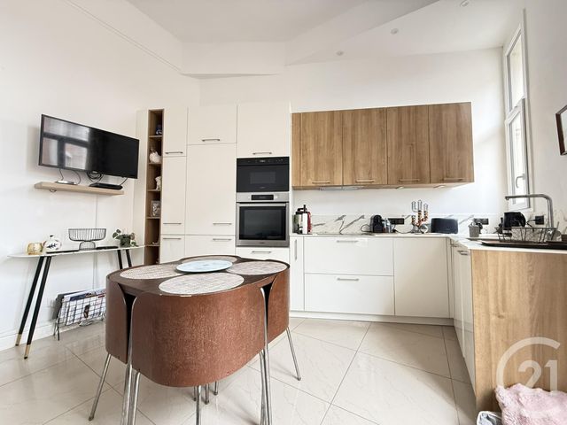 Afficher la photo en grand Appartement F2 à vendre - 2 pièces - 39.62 m2 - DEAUVILLE - 14 - BASSE-NORMANDIE - Century 21 Tirard-Gardie