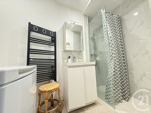 Afficher la photo en grand Appartement F2 à vendre - 2 pièces - 39.62 m2 - DEAUVILLE - 14 - BASSE-NORMANDIE - Century 21 Tirard-Gardie