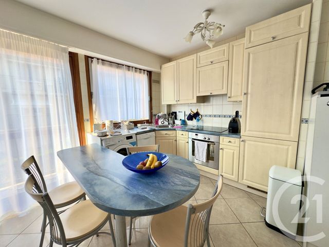 Appartement F3 à vendre - 3 pièces - 58.79 m2 - DEAUVILLE - 14 - BASSE-NORMANDIE - Century 21 Tirard-Gardie