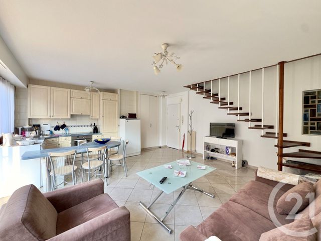 Appartement F3 à vendre - 3 pièces - 58.79 m2 - DEAUVILLE - 14 - BASSE-NORMANDIE - Century 21 Tirard-Gardie