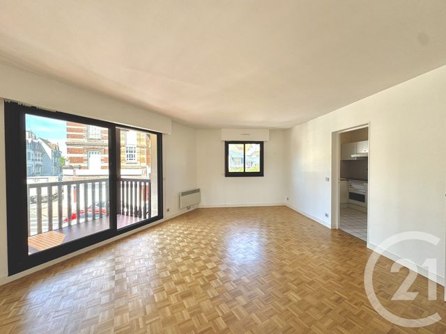 Appartement F3 à vendre - 3 pièces - 72.75 m2 - DEAUVILLE - 14 - BASSE-NORMANDIE - Century 21 Tirard-Gardie