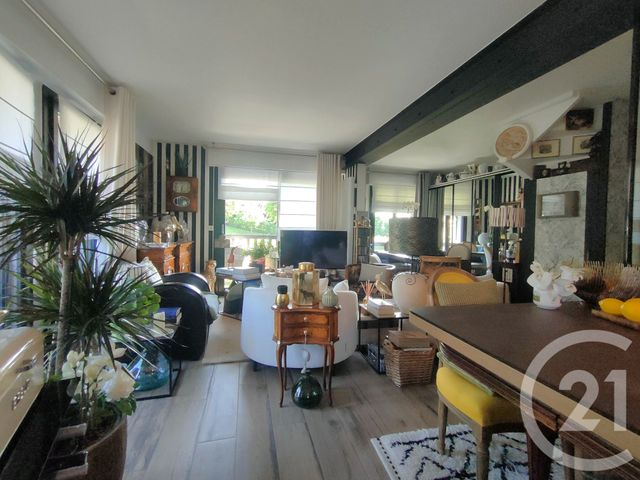 Appartement F4 à vendre - 4 pièces - 79.21 m2 - DEAUVILLE - 14 - BASSE-NORMANDIE - Century 21 Tirard-Gardie