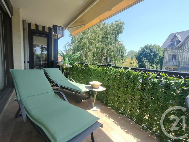 Afficher la photo en grand Appartement F2 à vendre - 2 pièces - 62.07 m2 - DEAUVILLE - 14 - BASSE-NORMANDIE - Century 21 Tirard-Gardie