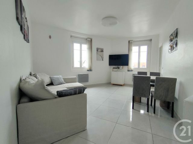 Afficher la photo en grand Appartement F3 à vendre - 3 pièces - 57.28 m2 - DEAUVILLE - 14 - BASSE-NORMANDIE - Century 21 Tirard-Gardie