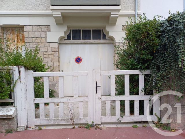 Appartement F4 à vendre - 4 pièces - 71.96 m2 - DEAUVILLE - 14 - BASSE-NORMANDIE - Century 21 Tirard-Gardie