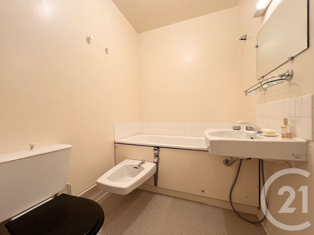 Afficher la photo en grand Appartement F3 à vendre - 3 pièces - 47.73 m2 - DEAUVILLE - 14 - BASSE-NORMANDIE - Century 21 Tirard-Gardie