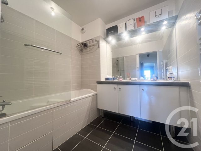 Appartement F3 à vendre - 3 pièces - 69.53 m2 - DEAUVILLE - 14 - BASSE-NORMANDIE - Century 21 Tirard-Gardie